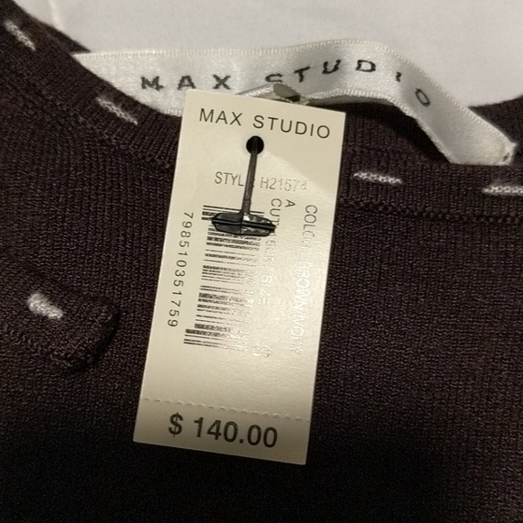 Sweater - Picture 2 of 2